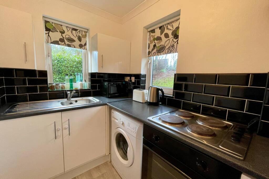 House Near Llandaff For Up To 6 With Parking Villa Cardiff Eksteriør bilde