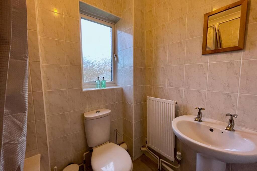 House Near Llandaff For Up To 6 With Parking Villa Cardiff Eksteriør bilde